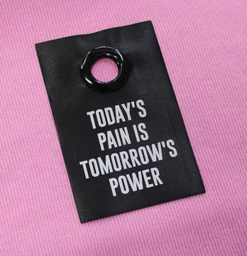 Нашивка "Todays pain is" 80*120 мм білий напис з металевим люверсом