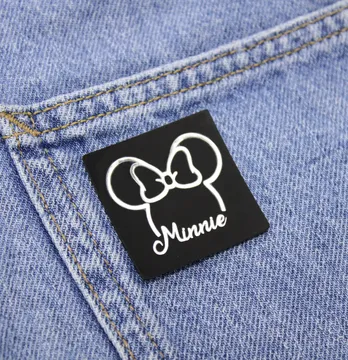 Нашивка "Minni" 40мм черного цвета