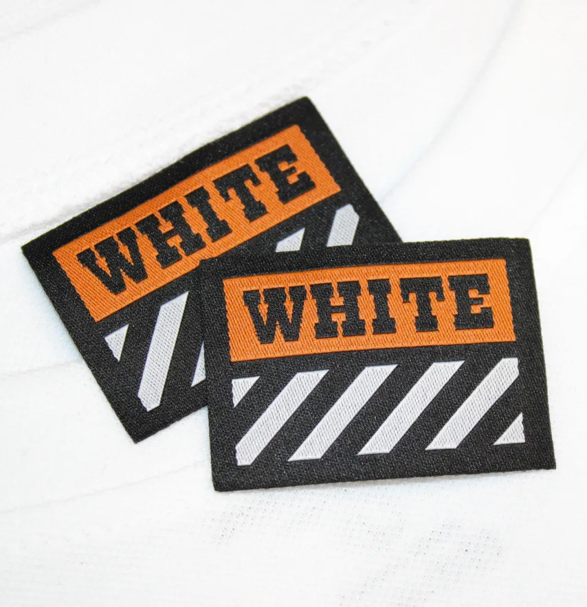 Нашивка жаккардовая "WHITE off" зебра 50*35 мм на оранжевого цвета на флизелиновой основе-2
