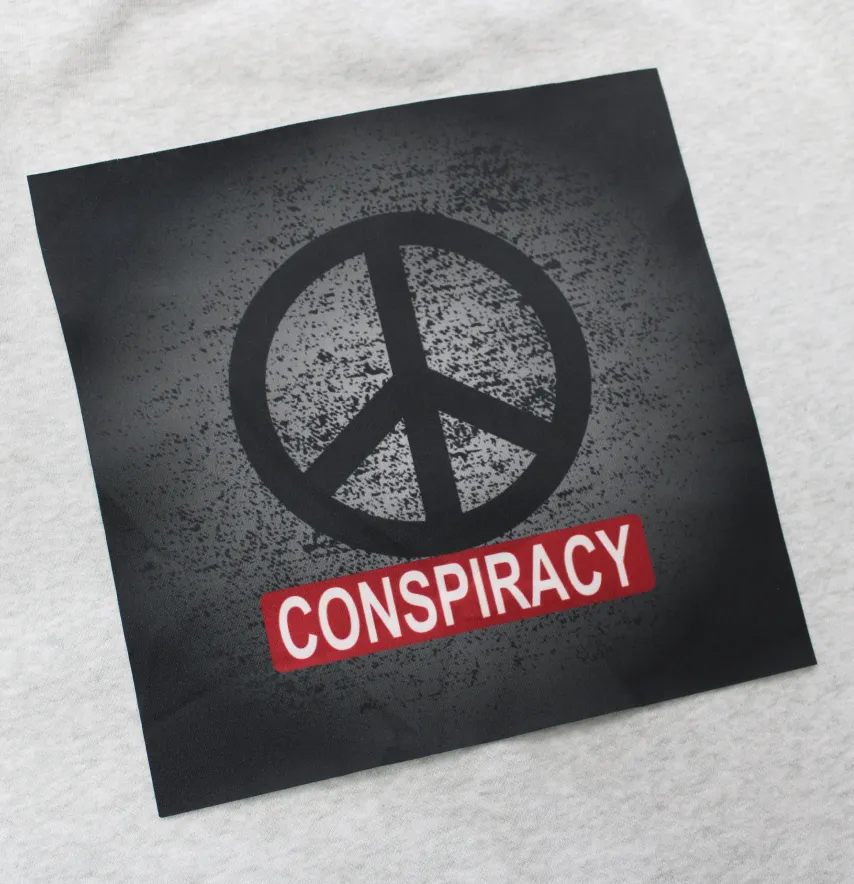 Нашивка тканевая "Conspiracy" 25*25 см-0