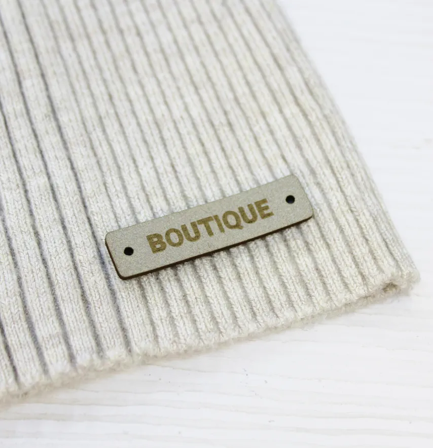 Нашивка "Boutique" 40*10 мм золотого кольору-0
