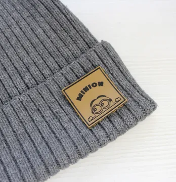 Нашивка "Minion" 35*35 мм світло-коричневого кольору