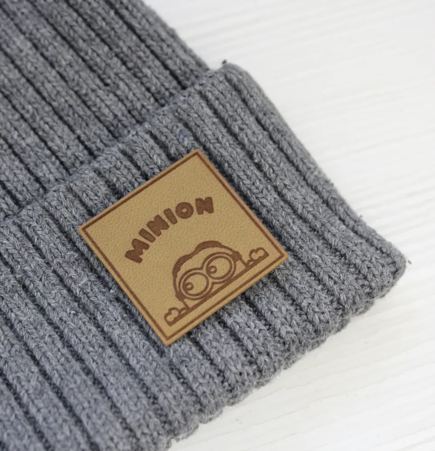 Нашивка "Minion" 35*35 мм пісочного кольору-0
