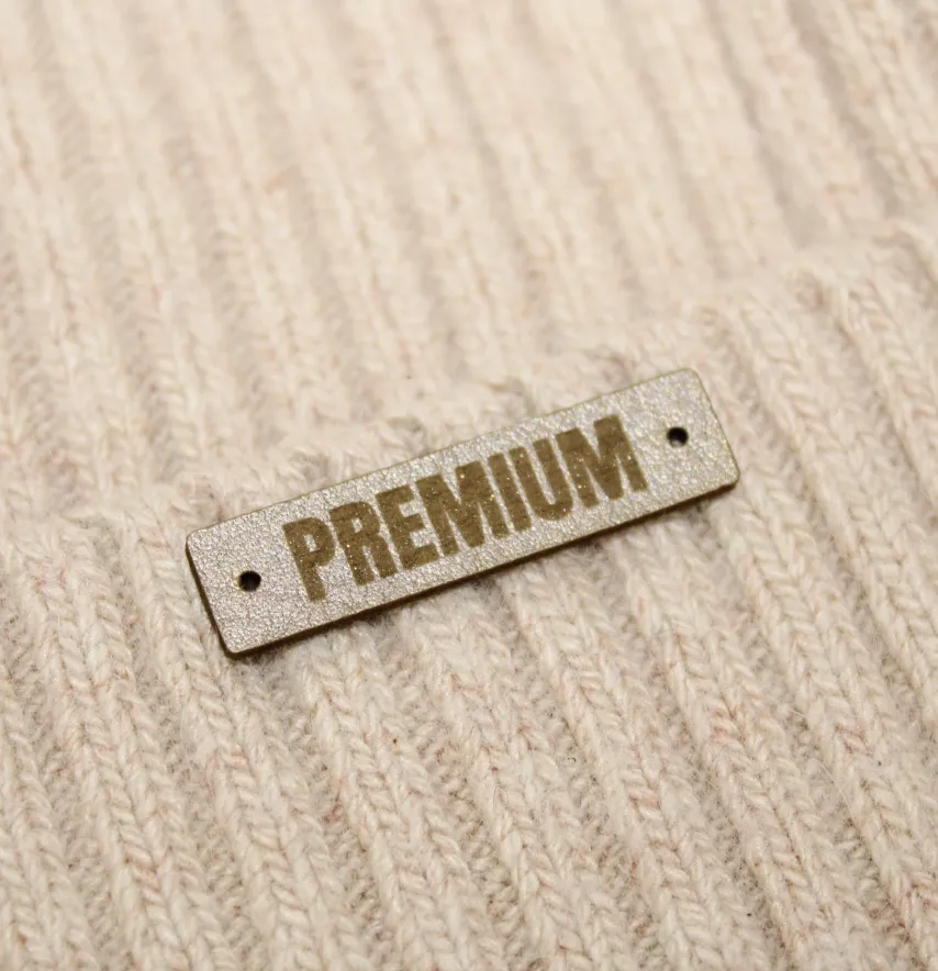 Нашивка "Premium" 40*10 мм золотого кольору-0