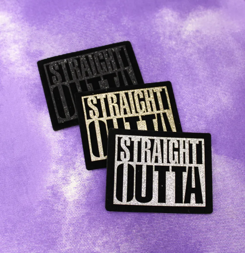 Нашивка з глітеру "Straight outta" 75*60 мм срібного кольору-2