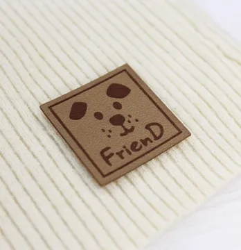 Нашивка "FrienD" (собака) 30*30 мм пісочного кольору