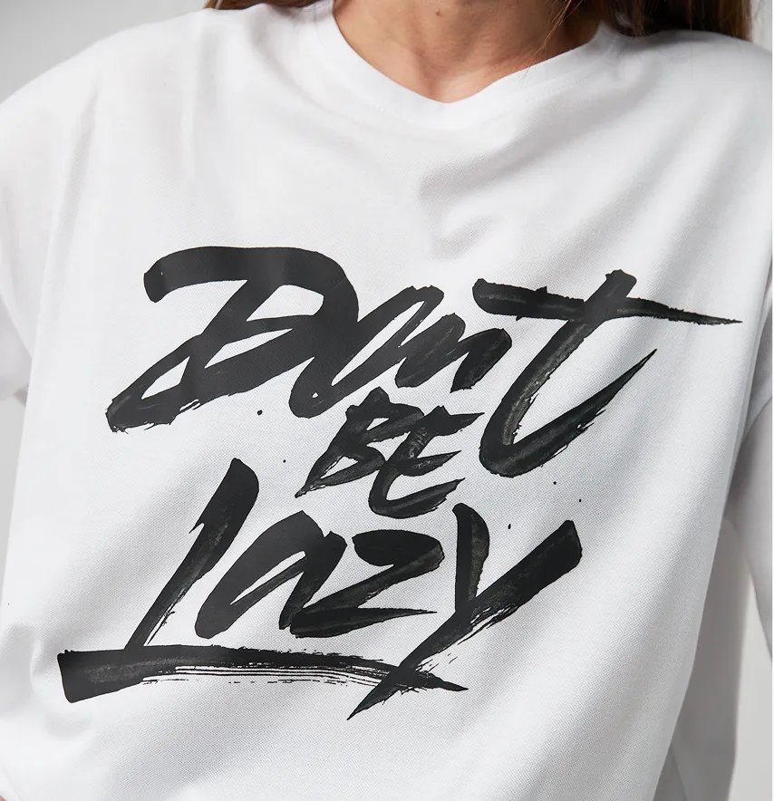 Женская футболка оверсайз "Dont be lazy" белого цвета.-2