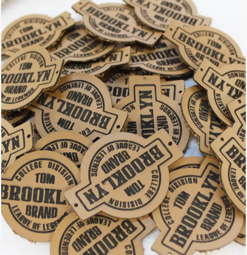 Нашивка "Brooklyn" 60*45 мм светло-коричневого цвета-1