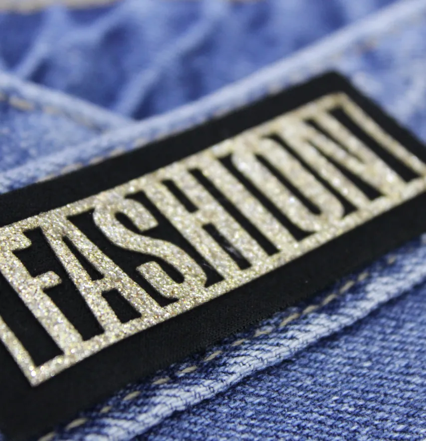 Нашивка из глитера "Fashion" 75*30 мм золотого цвета-2