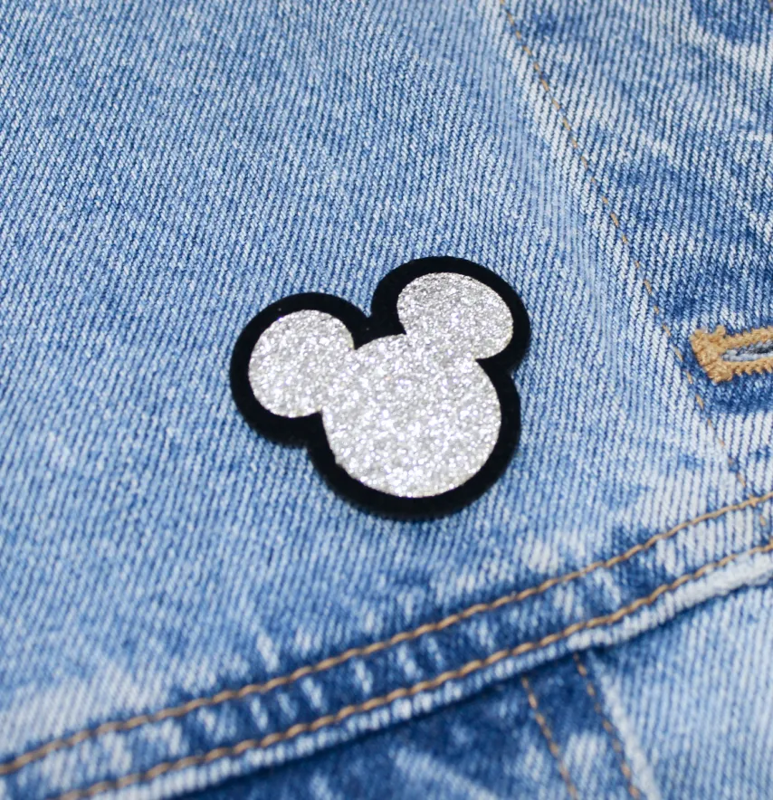 Нашивка з глітеру "Mickey" 40*35 мм срібного кольору-1