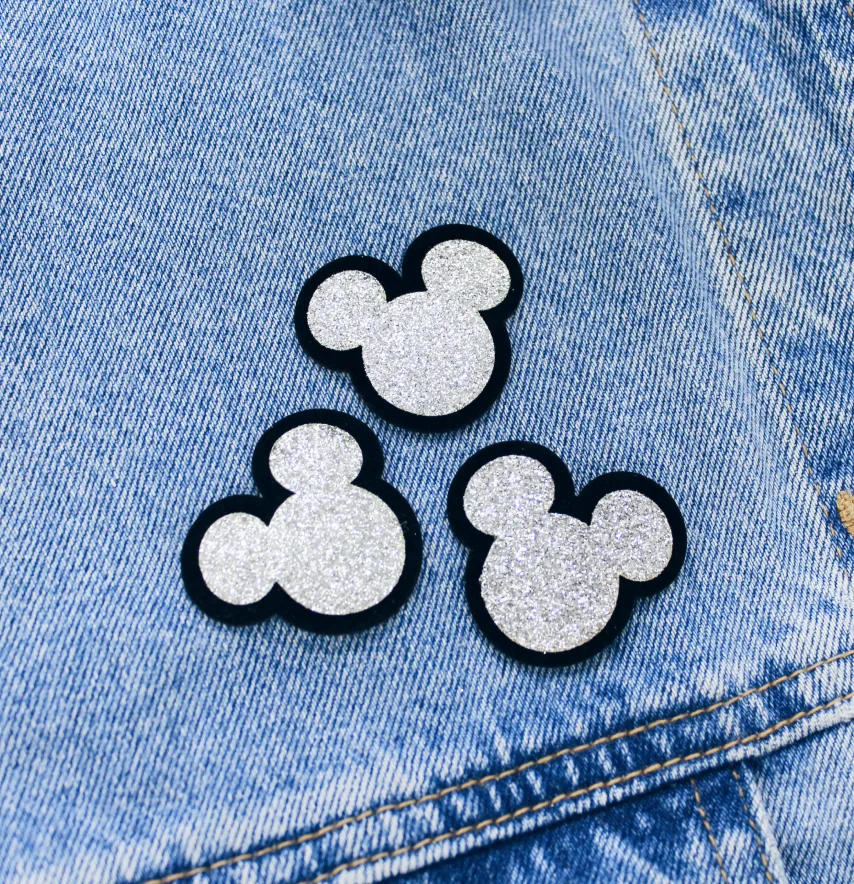 Нашивка з глітеру "Mickey" 40*35 мм срібного кольору-2