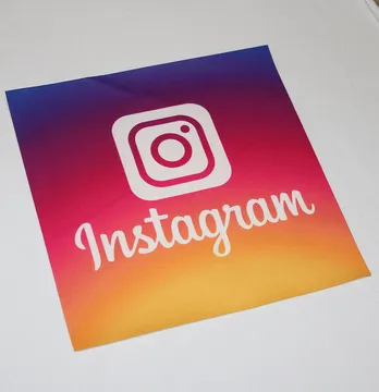 Нашивка тканевая "Instagram" 19*19 см