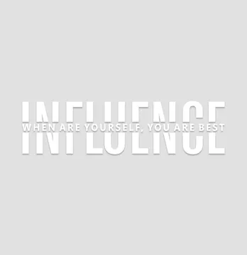 Термонаклейка "Influence" 19*5,5 см белого цвета