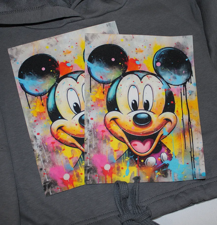Нашивка тканева "Mickey" у фарбах 23 см-2