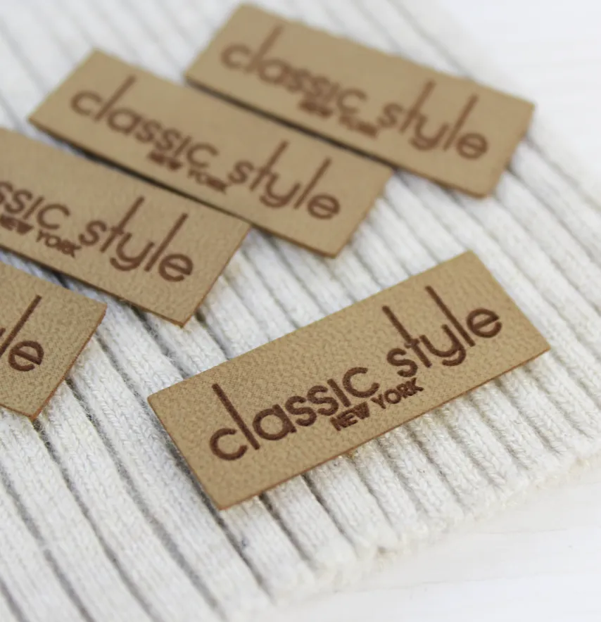 Нашивка "Classiс style" 40*15 мм песочного цвета-2