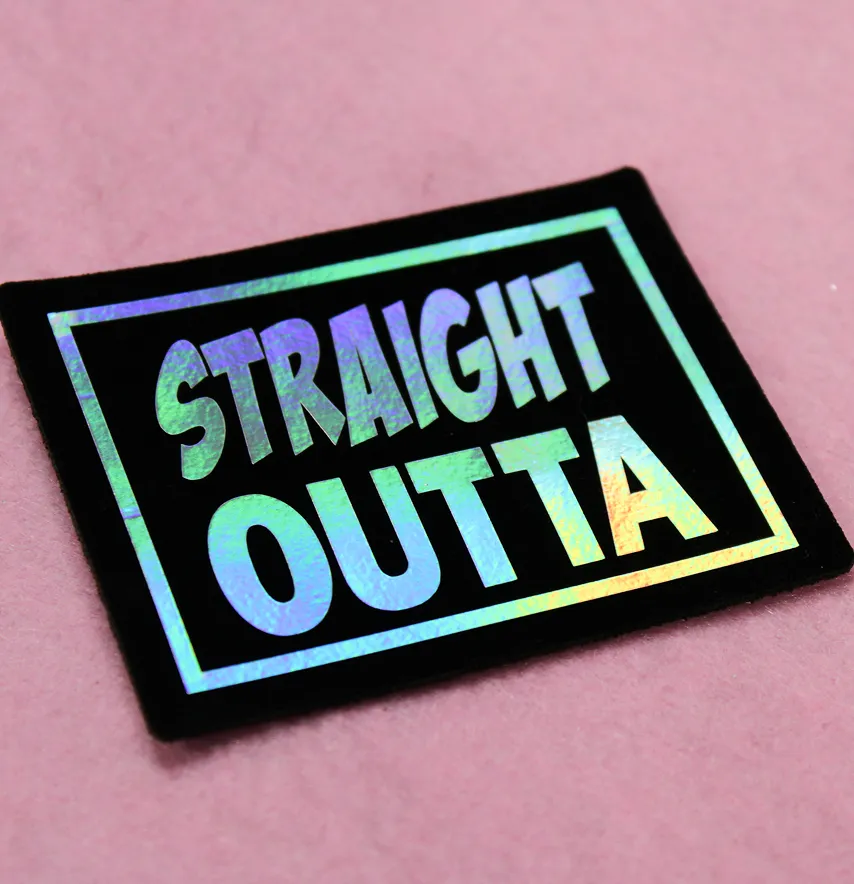 Нашивка "Straight outta" 70*50 мм чорного кольору з голограмою-0