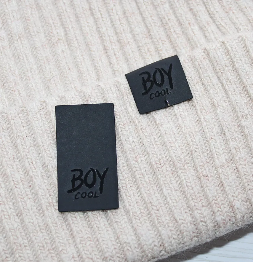 Нашивка "Boy" 25*45 мм чорного кольору-1
