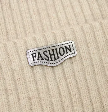 Нашивка "Fashion" 40*18 мм графитового цвета