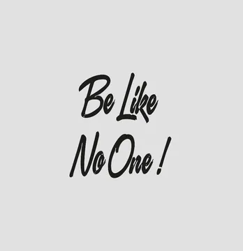 Термонаклейка "Be like no one" 10*9,5 см черного цвета