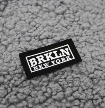 Нашивка "BRKLN" 50*25мм черного цвета