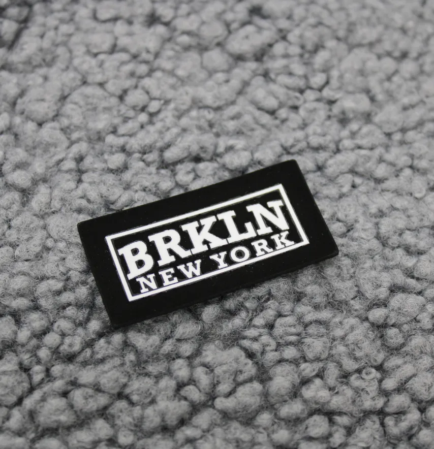 Нашивка "BRKLN" 50*25 мм чорного кольору-0