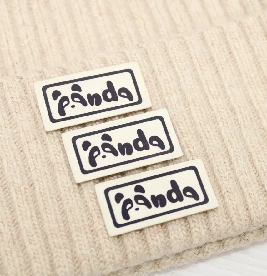 Нашивка "Panda" 40*20мм белого цвета с черным рисунком-1
