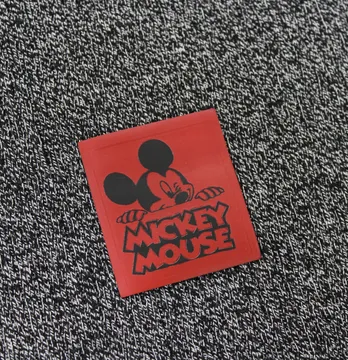 Нашивка "Mickey" 45*60 мм червоного кольору