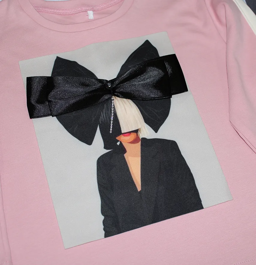 Нашивка тканевая с декором "Sia" черный бант 22 см-0