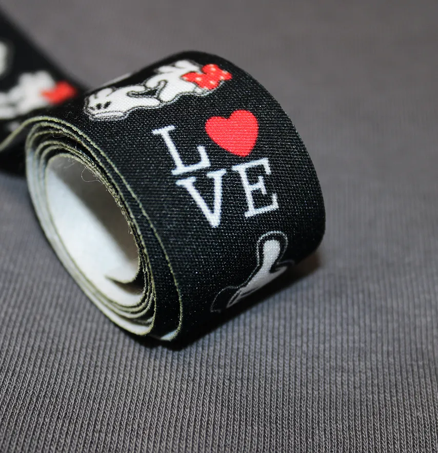 Лампас "I love" 3*90 см черного цвета-6