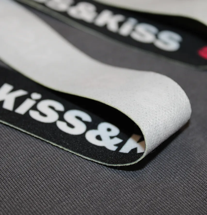 Лампас "Kisses" 3*90 см черного цвета-4
