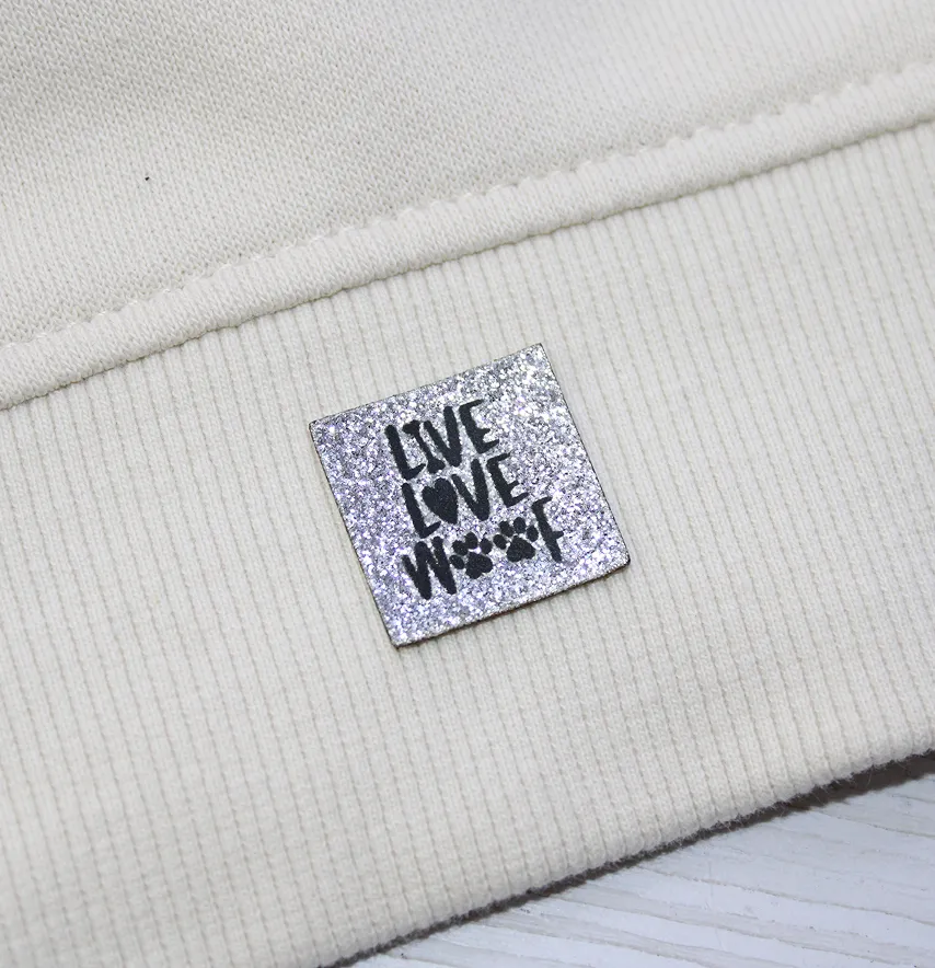 Нашивка з глітеру "Live Love Woof" 22*22 мм срібного кольору-0