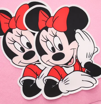 Нашивка тканева фігурна "Minnie" у червоному 18*24 см