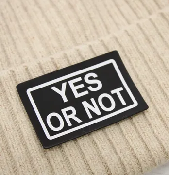 Нашивка "YES OR NOT" 60*40мм черного цвета