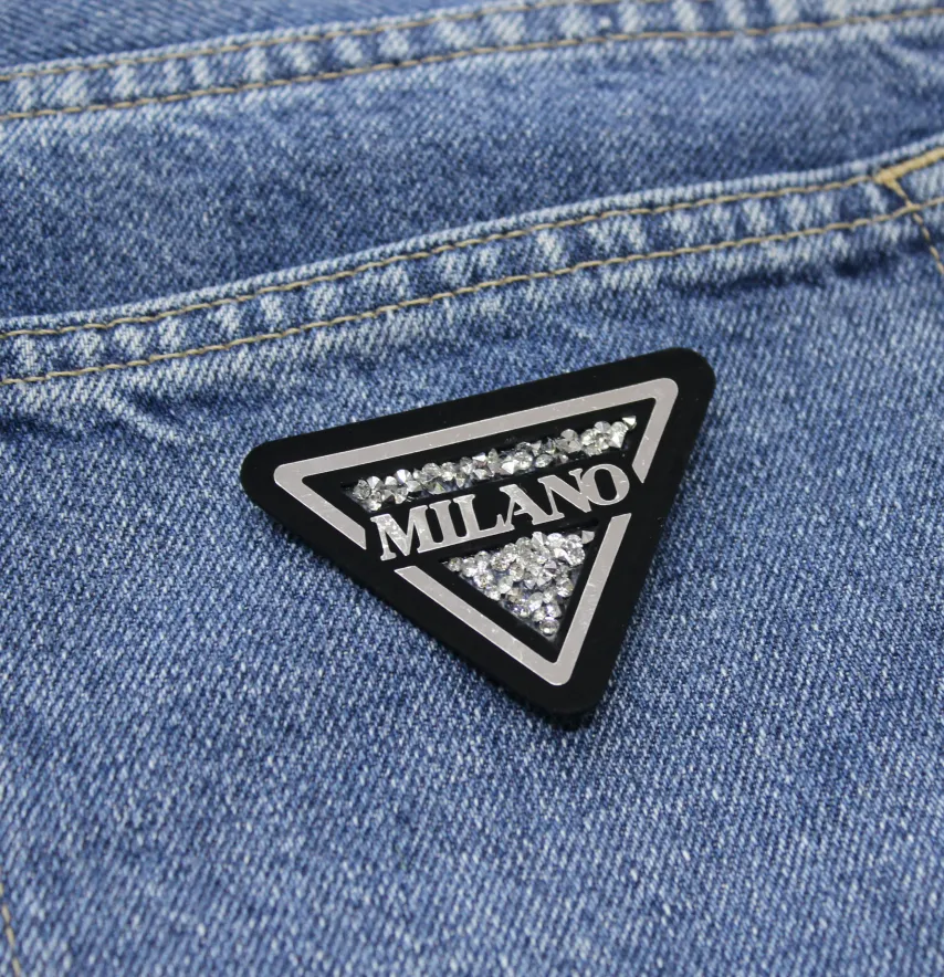 Нашивка з акриловим камінням "Milano" 43*60 мм чорного кольору з срібним камінням-1