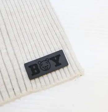 Нашивка "Boy" 35*15 мм черного цвета
