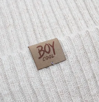 Нашивка "Boy" 25*45 мм пісочного кольору