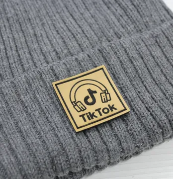 Нашивка "TikTok" 35*35 мм песочного цвета
