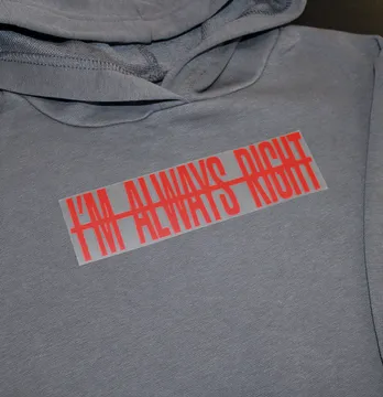 Термоаппликация из пленки "Always right" 18*5 см красного цвета