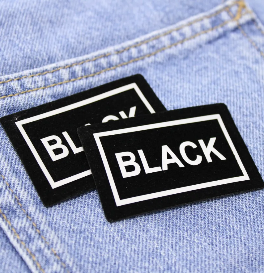 Нашивка "Black" 60*40 мм чорного кольору-1