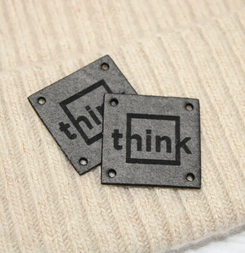 Нашивка "Think" 35*35 мм серого цвета-2