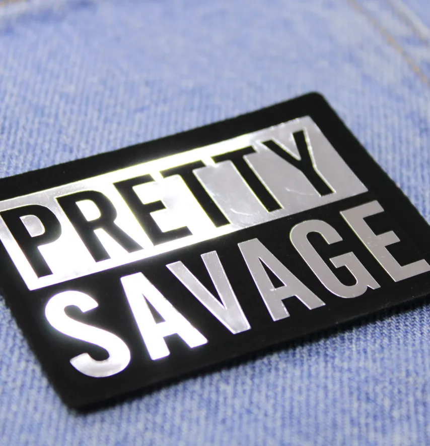Нашивка "Pretty savage" 70*50 мм чорного кольору з сріблом-1