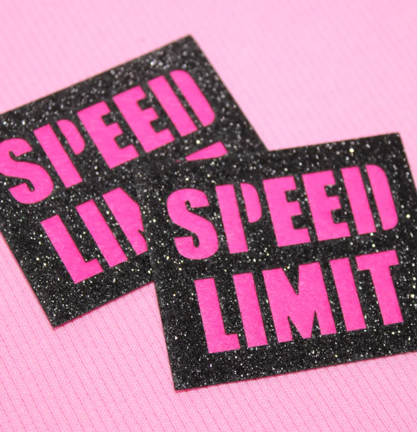 Нашивка из глитера "Speed limit" 60*50мм розового цвета-1