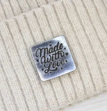 Нашивка "Made with love" 30*30 мм срібного кольору