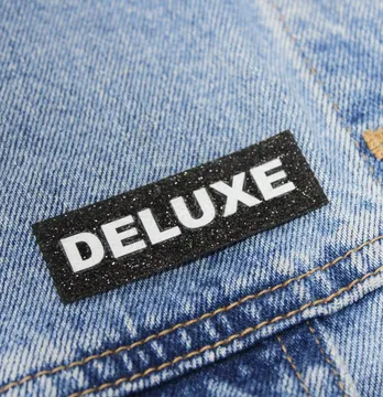 Нашивка из глитера "Deluxe" 60*20 мм черного цвета