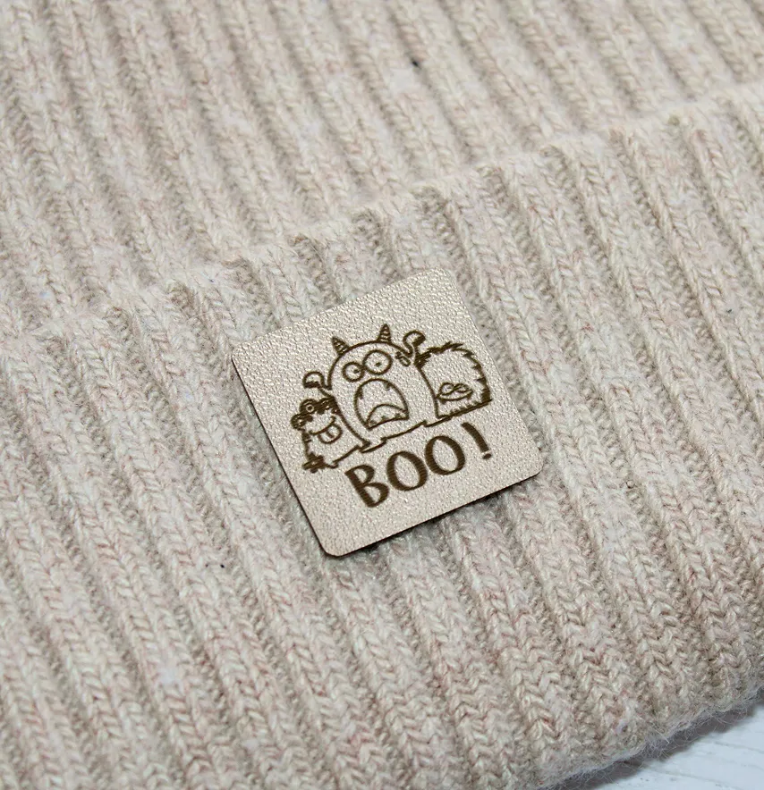 Нашивка "Boo" 30*30 мм золотого кольору