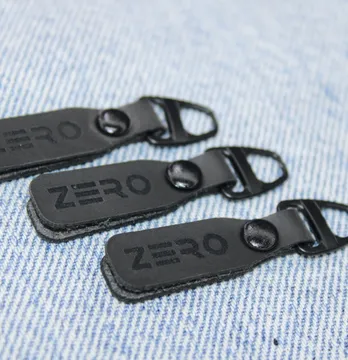 Подвеска "ZERO" 13*50 мм черного цвета