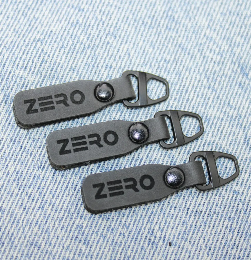 Подвеска "ZERO" 13*50 мм черного цвета-1