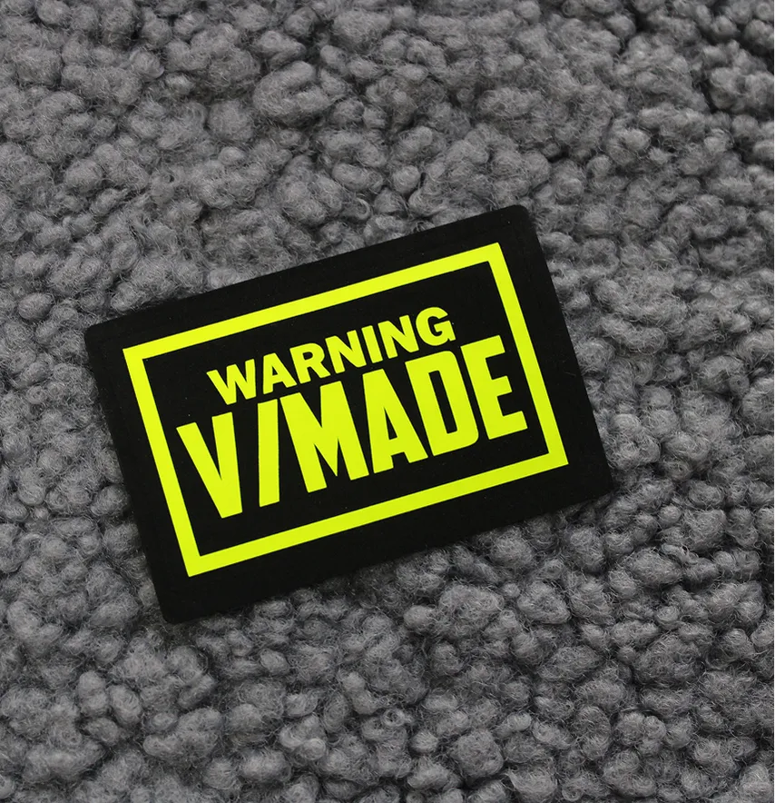 Нашивка "Vmade" 60*40 мм черного цвета с зеленым-1