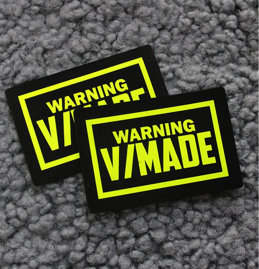 Нашивка "Vmade" 60*40 мм черного цвета с зеленым-2