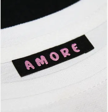 Бирка жаккардовая "Amore" 50*12 мм черного цвета с розовым лого